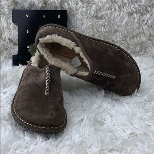 UGG WOMENS CLOG Brown